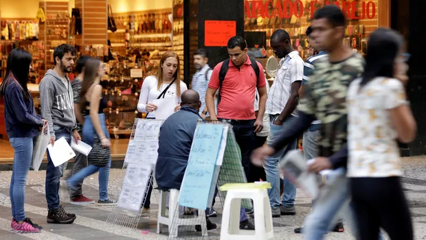 Equipe econômica estuda como desonerar folha para incentivar emprego